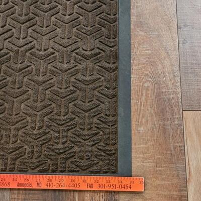 Lot 326: Rubber Back Indoor/Outdoor Rug
