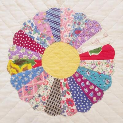 AMAZING ANTIQUE PURPLE HAND STITCHED QUILT 
