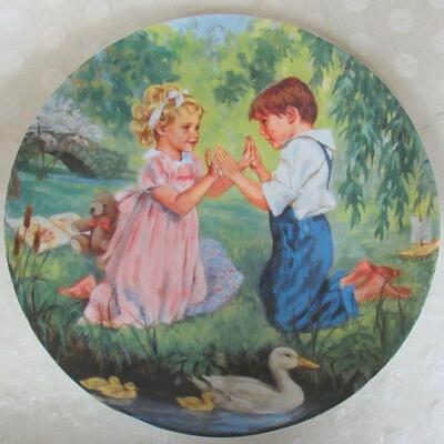 7th Issue 1990,  Pat A Cake #4231, From the Treasured Songs of Childhood Plate Series, Knowles