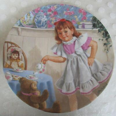 6th Issue 1989,  I'm A Little Teapot #175, From the Treasured Songs of Childhood Plate Series, Knowles