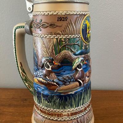 1987 First Edition The Waterfowl Series Wood Duck Lidded Collector Beer Stein