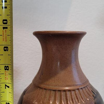 Lot 332: Fine Art Pottery Vase (shows damage at top) 