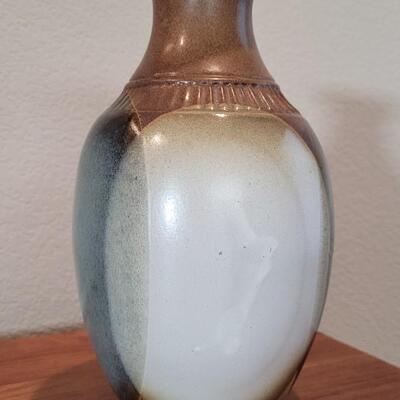 Lot 332: Fine Art Pottery Vase (shows damage at top) 