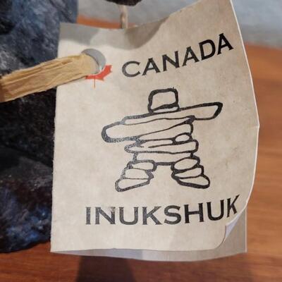 Lot 338: Vintage CANADA INUKSHUK Art Figure