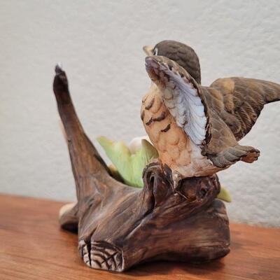 Lot 340: Vintage LEFTON Fine China Bird Figure (Shows broken limb)