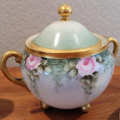 Lot 341: Vintage Fine China Collectibles Bundle 
