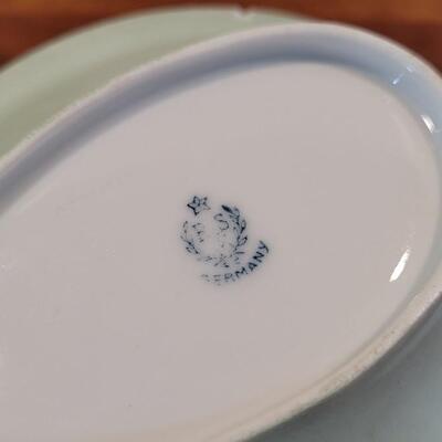 Lot 341: Vintage Fine China Collectibles Bundle 