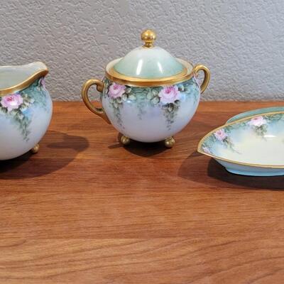 Lot 341: Vintage Fine China Collectibles Bundle 