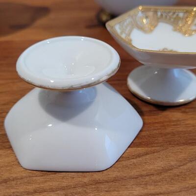 Lot 341: Vintage Fine China Collectibles Bundle 