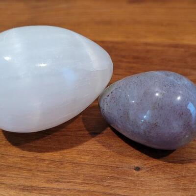 Lot 342: (2) Small Decorative Marble Egg Paperweights