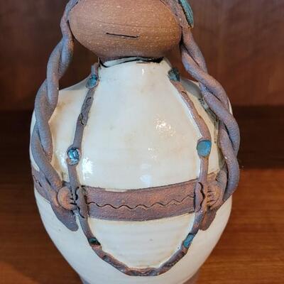 Lot 354: VAL KNIGHT House Angel Fine Art Pottery Sculpture SIGNED