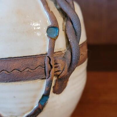 Lot 354: VAL KNIGHT House Angel Fine Art Pottery Sculpture SIGNED