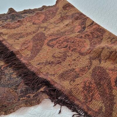 Lot 361: 100% Wool Throw