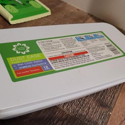 Lot 369: Swiffer Mop w/ Refills (1/2 Full)