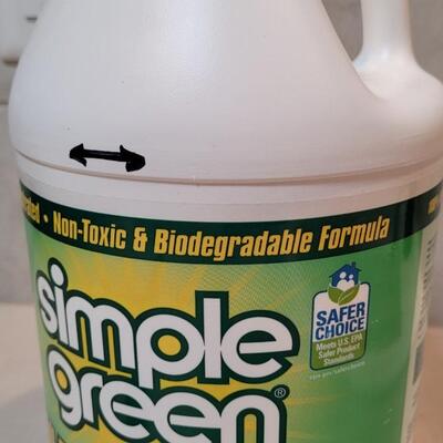 Lot 378: SIMPLE GREEN All Purpose Cleaner + Spray Bottle (See Line for Level)