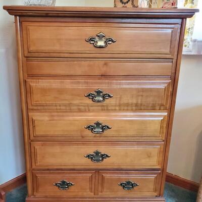 Early American Style Chest of Drawers with Brass Hardware