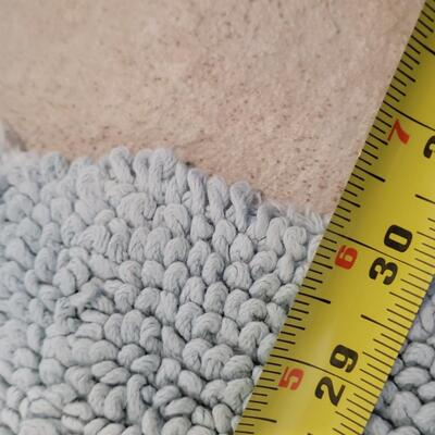 Lot 389: Bath Mat Bluish Green