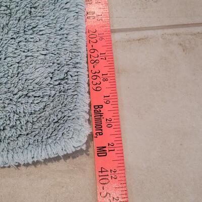Lot 390: Medium Bath Mat Bluish Green 