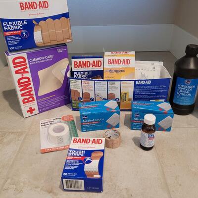 Lot 391: Bandages & Supplies Lot