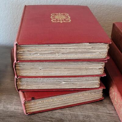 Lot 408: 12 Volume THE WORKS OF OLIVER GOLDSMITH (1900)