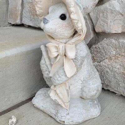 Lot 411: Chippy Outdoor Bunny Statue 