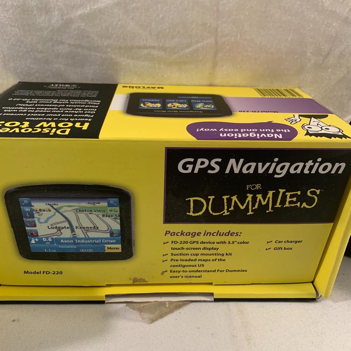 Lot 292 GPS Navigation, Vintage Radios & More