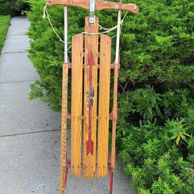 Lot 58: Tall Flexible Flyer Vintage Sled