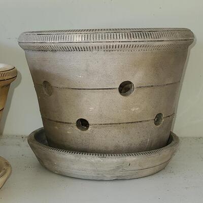 Lot 67: Collectible G. Wolff & Company Pottery Orchid Pots/Planters 