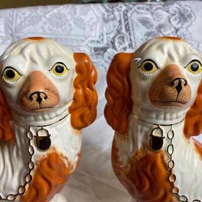 Vintage Reproduction Staffordshire Dogs King Charles Spaniel Pair Figurines 12 1/2â€ tall