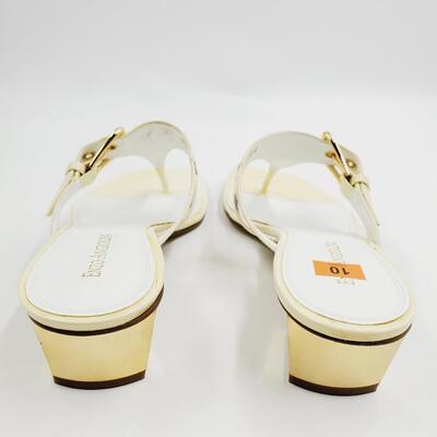 ENZO ANGIOLINI SIZE 1OM "WHITE" SLIP ON LEATHER SANDLE