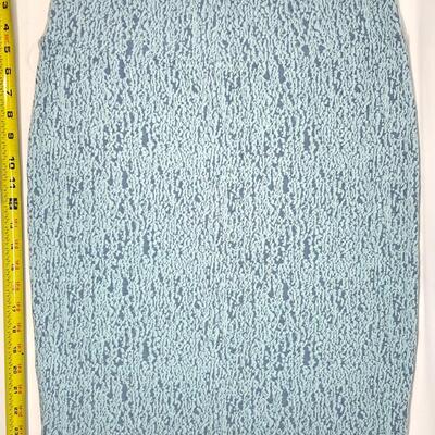 *NEW* LULAROE â€œCASSIEâ€ BLUE KNIT PENCIL SKIRT - SIZE L