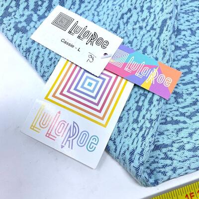 *NEW* LULAROE â€œCASSIEâ€ BLUE KNIT PENCIL SKIRT - SIZE L