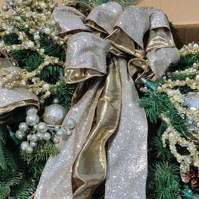 Lot 72: Designer Fall and Winter Wreaths 