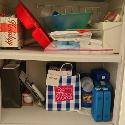 Lot 73: Black & Decker Storage Unit