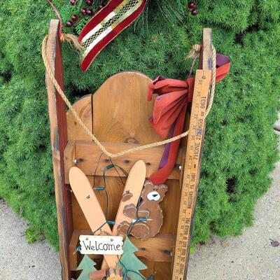 Lot G100: Door Garland, and Winter Decor