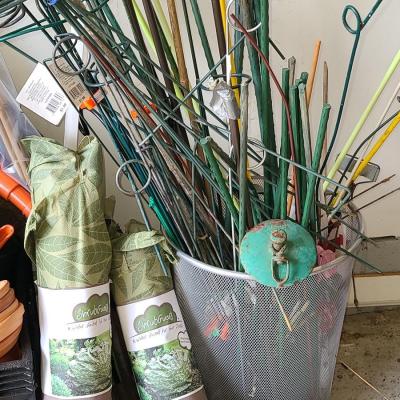 Lot G2: Gardening/Planting Supplies/Planters & More 