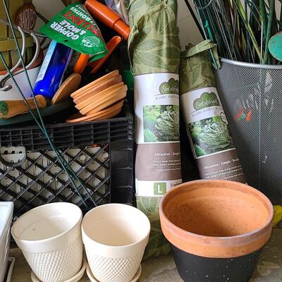 Lot G2: Gardening/Planting Supplies/Planters & More 