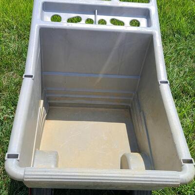 Lot 79: Yard/Garden Cart 