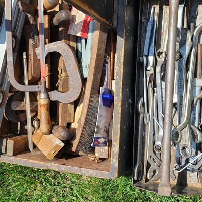 Lot G5: Tool Lot/ Vintage Wood Tool Tray/Extension Cords