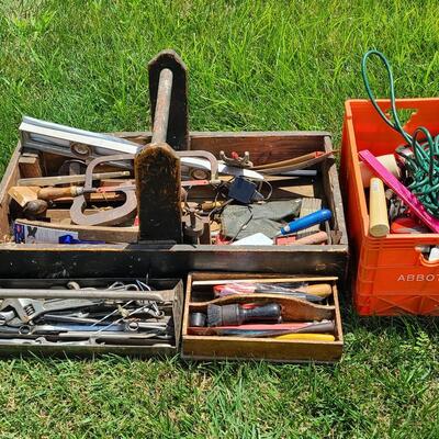 Lot G5: Tool Lot/ Vintage Wood Tool Tray/Extension Cords