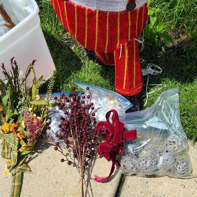 Lot 83: Holiday Decor Including Reindeer Golfer