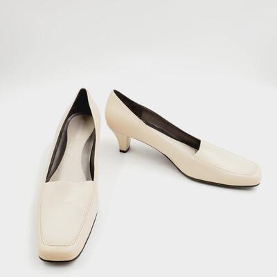 NATURALIZER "JANET" PALOMINO LEATHER SIZE 10M