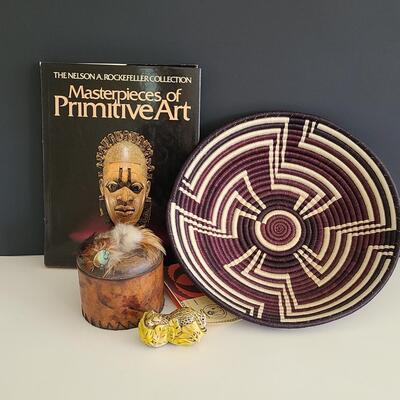 Lot 88: Rwanda Path To Peace Tribal Basket, Tribal Arts and More 
