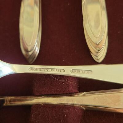 Lot 90: Nobility Plate/ Silverplate Service for Four 