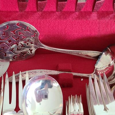 Lot 121: Silverplate Wm A. Rogers Service for Eight 