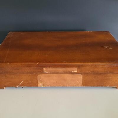 Lot 121: Silverplate Wm A. Rogers Service for Eight 