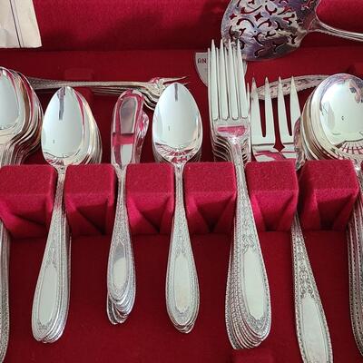Lot 121: Silverplate Wm A. Rogers Service for Eight 