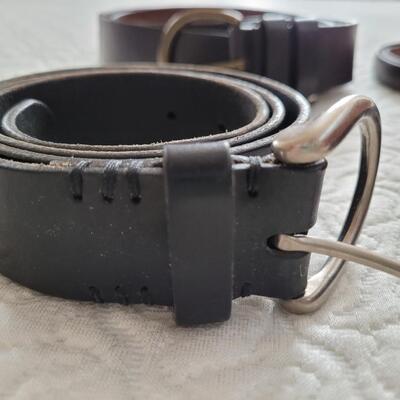 Lot 412: Ladies Leather Belts lot
