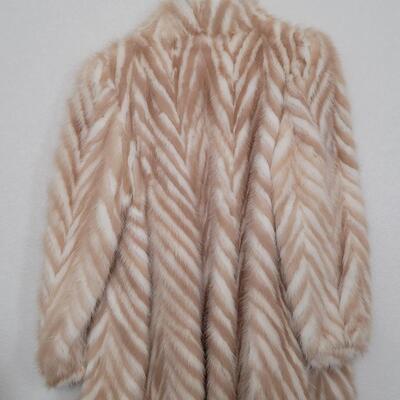 Lot 419: Real Fur Coat  (no size but I believe it is Med/Large)