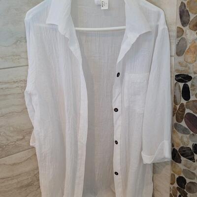 Lot 420:  Ladies Cover Up Tops 